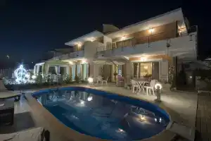 Villa Armonia, Прая-а-Маре