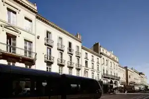 Patio de l'Intendance, Бордо