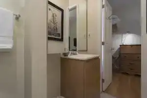 Acacias Bed & Breakfast, Леви