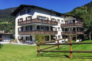 Apartments Trepp, Клостерс