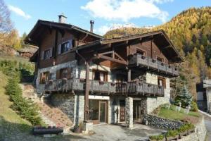 Chalet des Artistes, Вальтоурненке