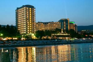 Bonita Hotel, Золотые пески