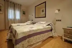 Casa Rural Torre Gil, Альканьис