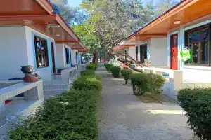 Chayta Resort, Бан Пхе