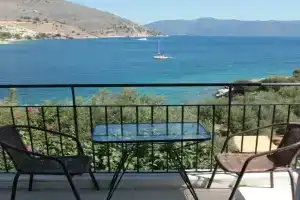Ballas Apartments, Агия-Ефимия
