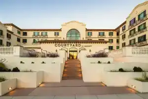 Courtyard by Marriott Santa Cruz, Санта-Крус