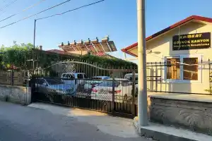 Kamkat Otel, Гейнюк