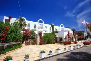 Natur Garden Hotel, Битез