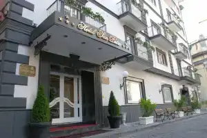 Hotel «San Pietro», Неаполь