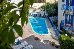 Amazona Apartments, Агия-Пелагия
