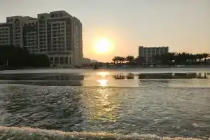 Ajman Beach Hotel, Аджман