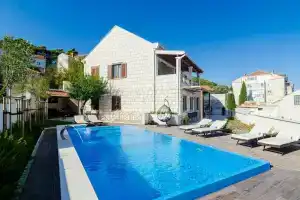 Apartments Villa Peragro, Дубровник