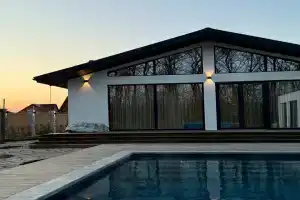 Дом для отпуска «Novoehouse», Новодмитриевская