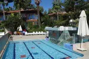 Club Gunes Garden, Авсаллар