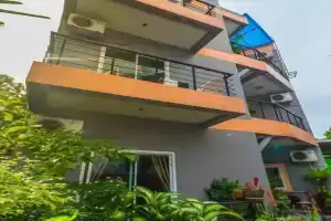 Гостевой дом «Baan Yuyen Karon Guesthouse», Карон