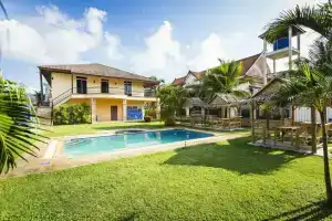 Bianconero Resort, Камала