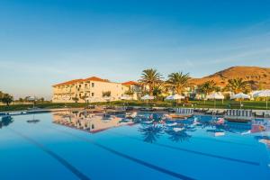Aeolian Village Beach Resort, Скала-Эресу