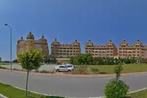 Отель «Royal Alhambra Palace», Чолаклы