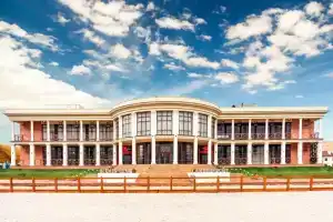 Отель «Гермес» в Долгом Буераке