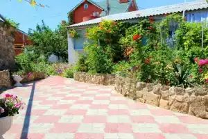 Дом у моря, Межводное