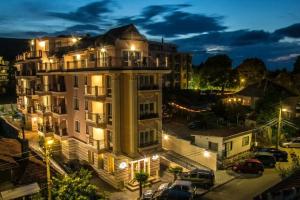 Sirena Palace Family Hotel, Обзор