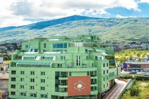 Earth and People Hotel & SPA, София