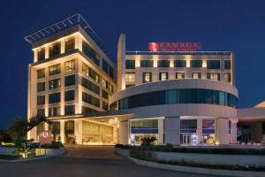 Ramada Hotel & Suites Kemalpasa, Измир