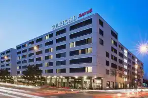 Отель «Courtyard by Marriott Zurich North»