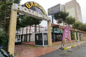 Gardan Hotel, Эсеньюрт