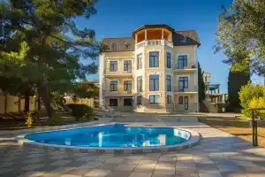 Апартамент с огромной терассой, Алушта