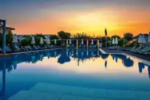 Nissia Kamares Hotel Apartments, Кардамена