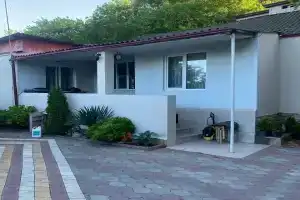 Райский домик, Махачкала