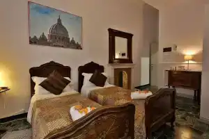 Мини-отель «Alibrandi Palace», Чивитавеккья