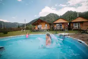Усадьба Саламовых Эмежель, Чемал