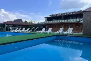 Семь пятниц, Солнечнодольск