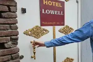 Lowell Hotel, Тбилиси
