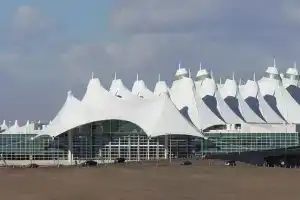 Dia Layover, Аврора