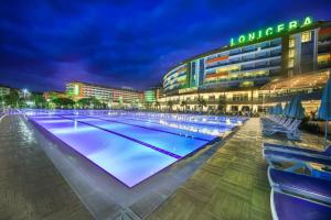 Lonicera World Resort & Spa Hotel - Ultra All Inclusive, Авсаллар