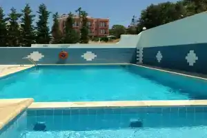 Cicek Apart Hotel, Чешме
