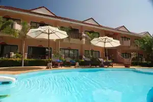 Lanta Seafront Resort