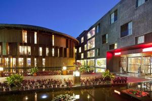 China Community Art Habitat Hotel, Циндао