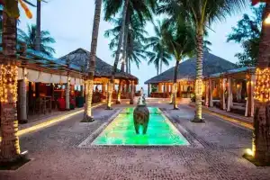 Aaron Hotel, Нячанг