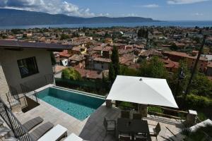Villa Michele, Тосколано-Мадерно