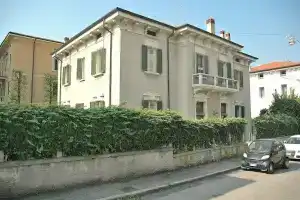Villa Camilla, Верона