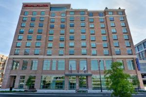 Hampton Inn & Suites Nashville Downtown Capitol View, Нэшвилл