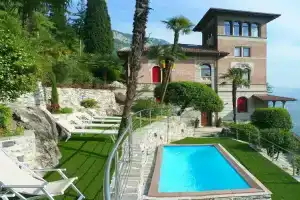 Villa Monti, Варенна