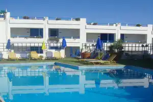 Kassavetis Center - Hotel Studios & Apartments, Херсониссос