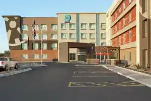 Home2 Suites by Hilton Scottsdale Salt River, Скоттсдейл