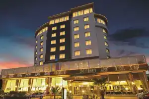 Yücesoy Liva Hotel Spa & Convention Center Mersin, Мерсин