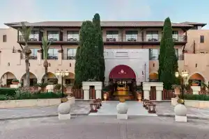 Отель «Elysium», Пафос